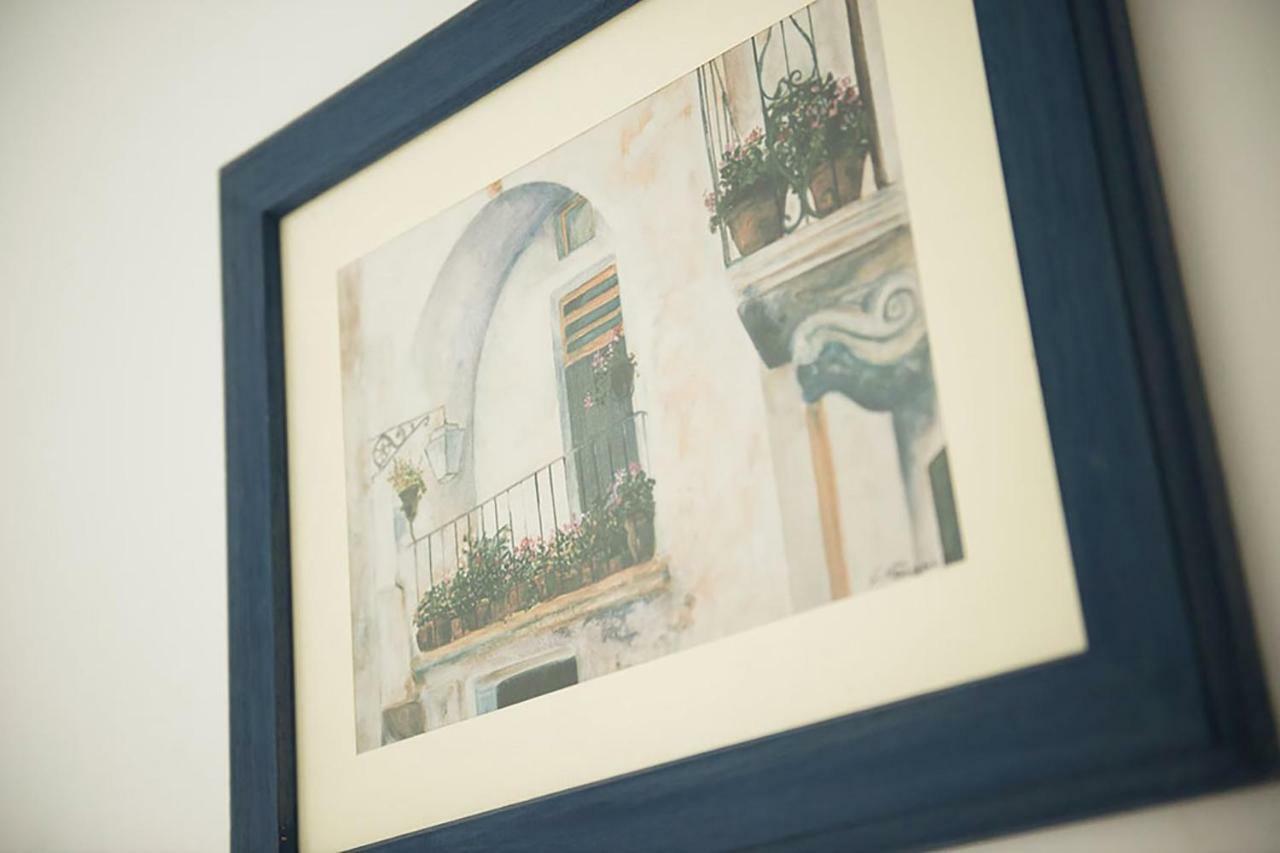 Dimora Cappuccini Guest House Cisternino Bagian luar foto